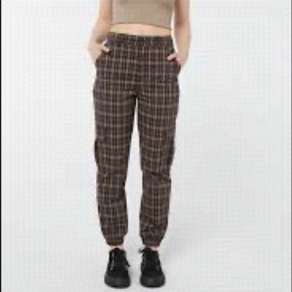 NWT Revamped Plaid Cargo Jogger Pants